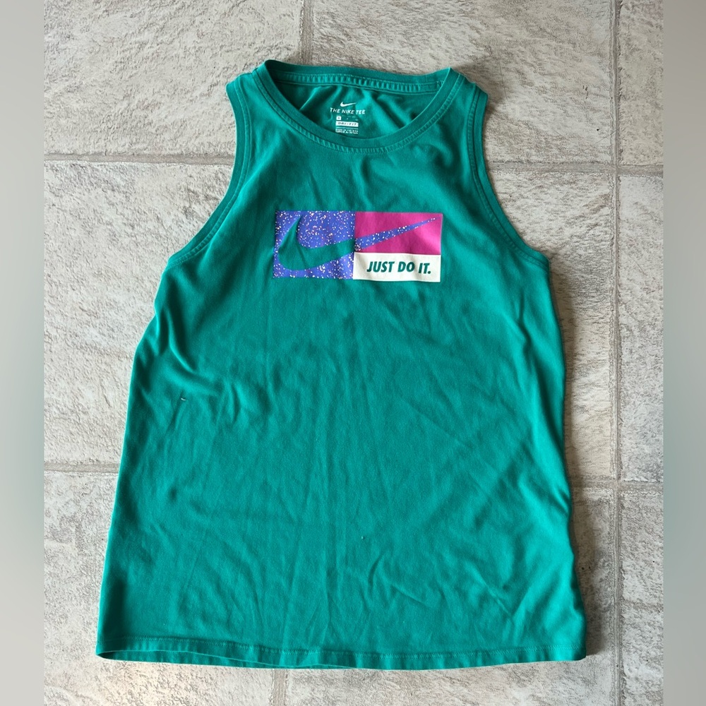 Women’s Nike Dri-Fit Icon Clash Graphic Training Tank Top